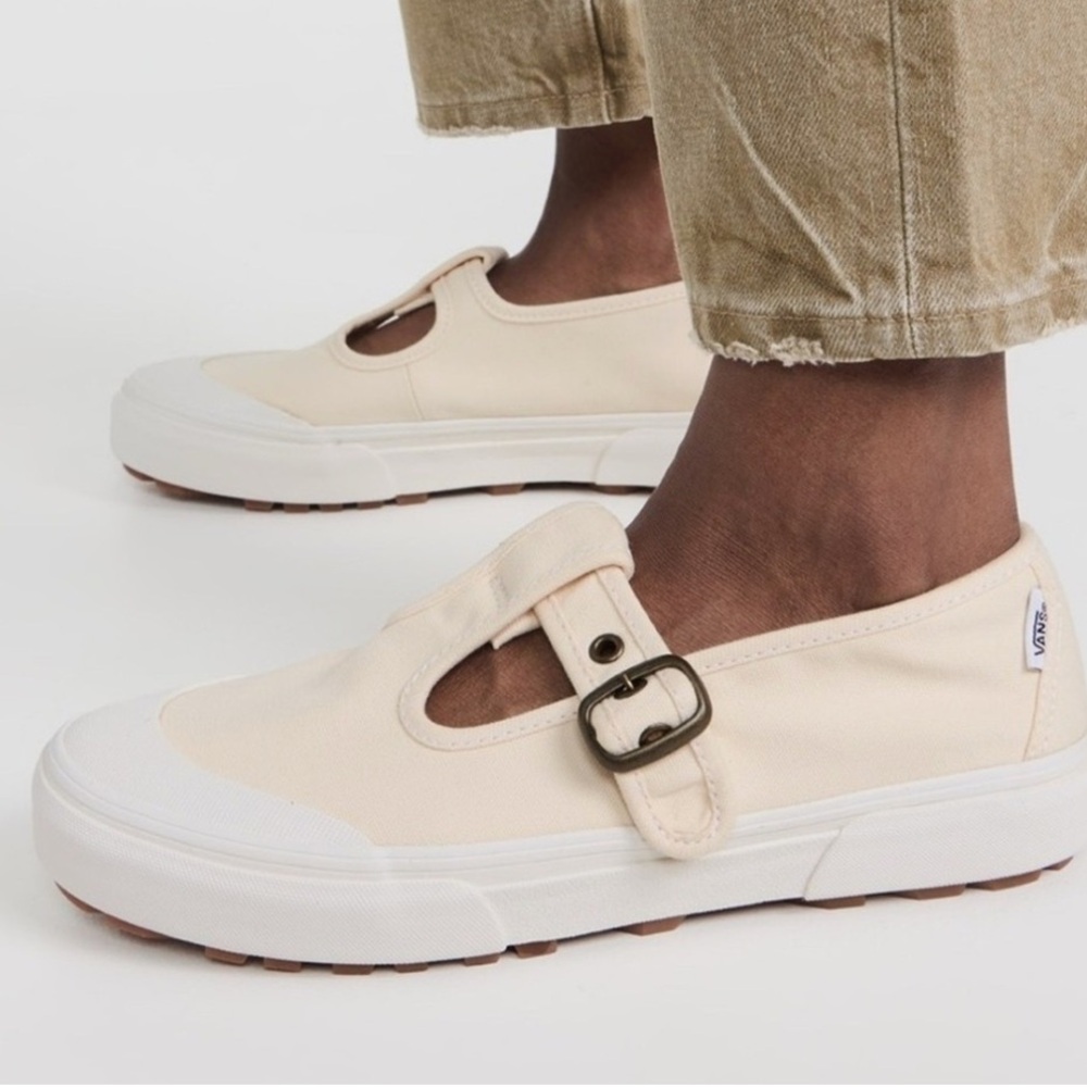 NWOT Vans Beige Canvas Mary Jane Sneakers